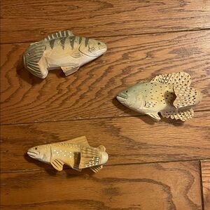 Handcrafted Wooden Fish Decor Hook Set - Natural Tones